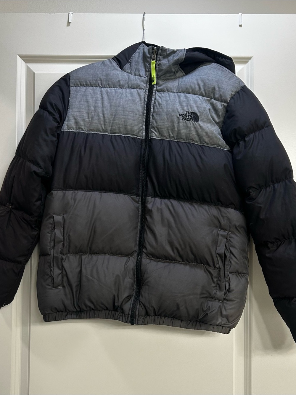 The North Face Kids' Gray & Black Puffer Jacket